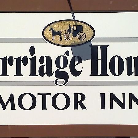 Carriage House Motor Inn Лейк Плесид Екстериор снимка